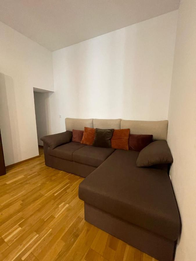 Londof Schei Apartments - Downtown Braşov Buitenkant foto